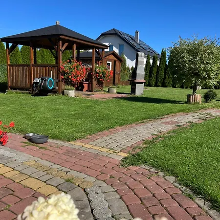 Pina Haus بيت للعطل بوغورزيلكا