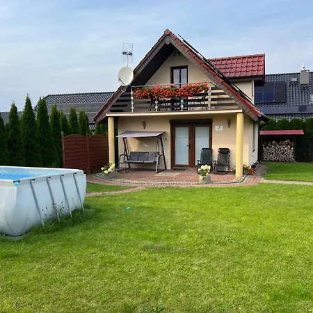 Pina Haus بيت للعطل بوغورزيلكا